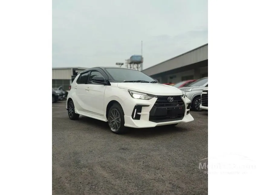 Jual Mobil Toyota Agya 2024 GR Sport 1.2 di Jawa Barat Automatic Hatchback Putih Rp 200.000.000