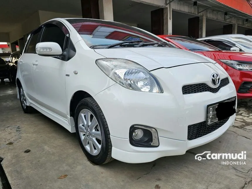 2012 Toyota Yaris E Hatchback