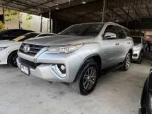 2015 Toyota FORTUNER 2.4 (ปี 15-25) V SUV