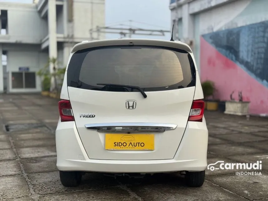 2013 Honda Freed E MPV