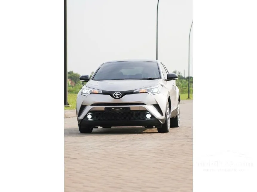 2018 Toyota C-HR (1 Tone) SUV