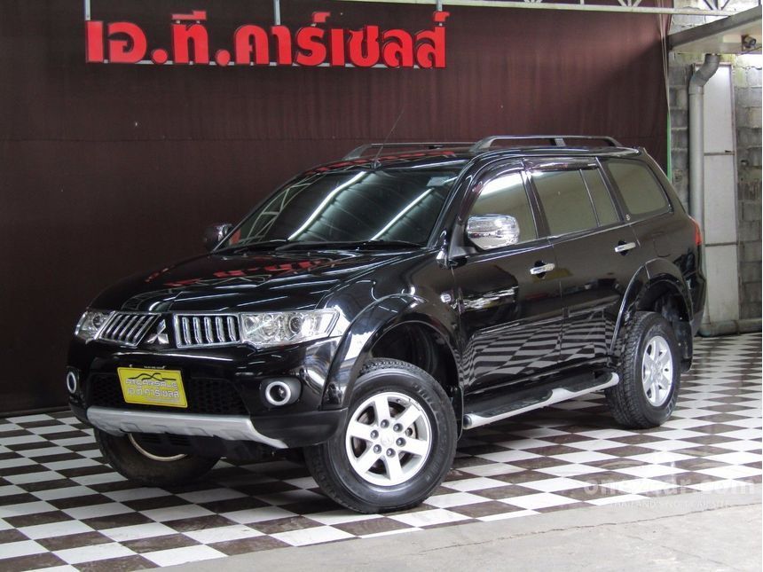 Mitsubishi pajero sport 2013