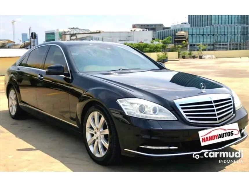 2010 Mercedes-Benz S300L Solitaire Sedan