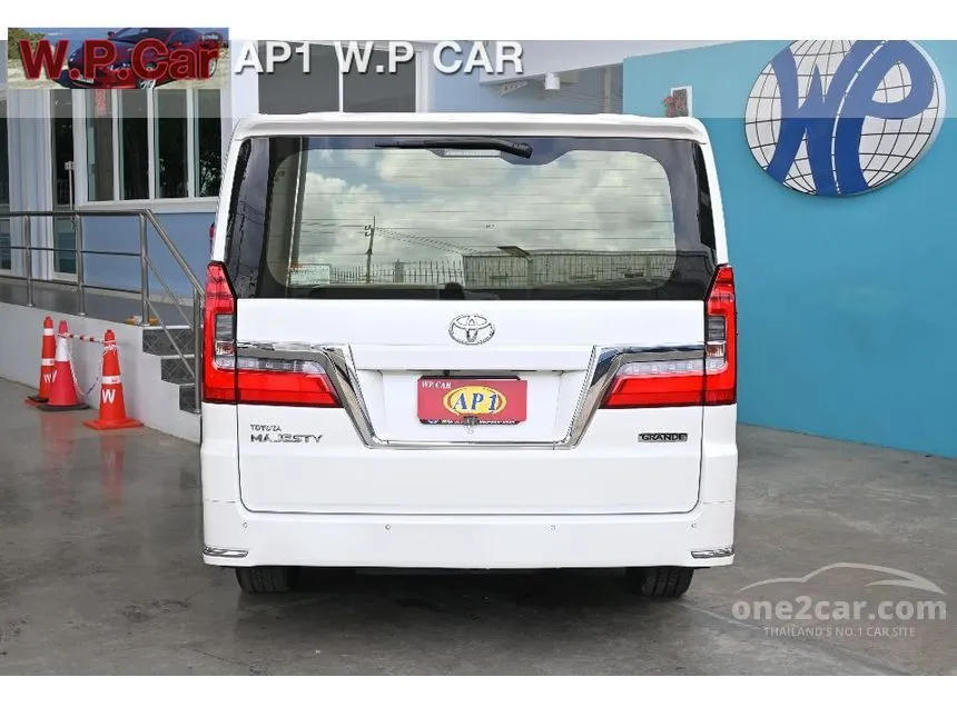 2020 Toyota Majesty Grande Van