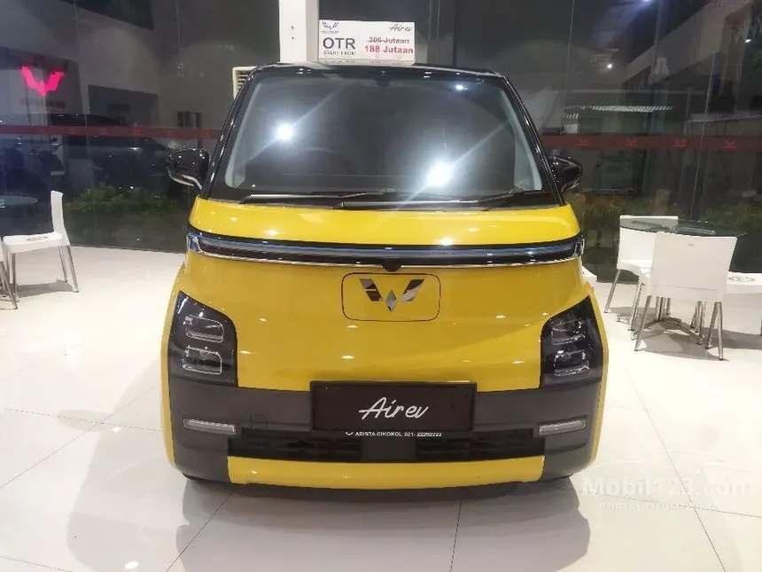 Jual Mobil Wuling EV 2024 Air ev Lite di Banten Automatic Hatchback Kuning Rp 176.000.000