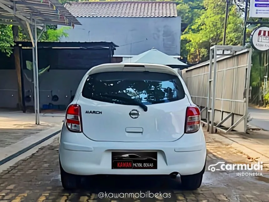 2011 Nissan March XS Hatchback