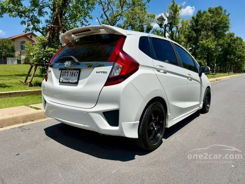 2014 Honda JAZZ SV Hatchback