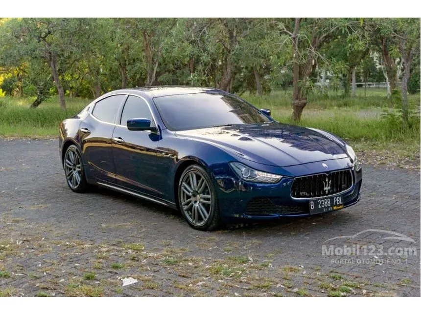 2014 Maserati Ghibli M157 Sedan