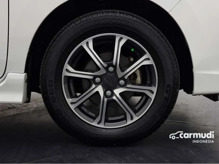 2022 Daihatsu Ayla R Hatchback