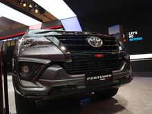 2019 Toyota Fortuner 2,4 TRD SUV