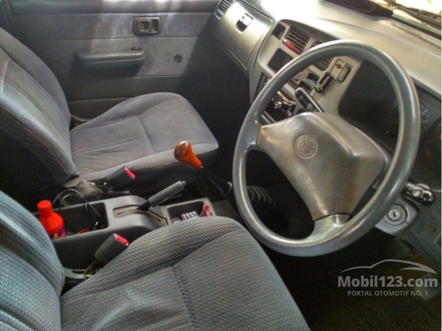 2000 Toyota Kijang LGX MPV