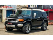 2013 Toyota FJ Cruiser 4.0 GSJ15W SUV Toyota FJ Cruiser 4x4 AT Fullspec 2013 Black On Black With Roof Rack