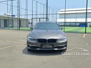 2015 BMW 320i 2.0 Luxury Sedan