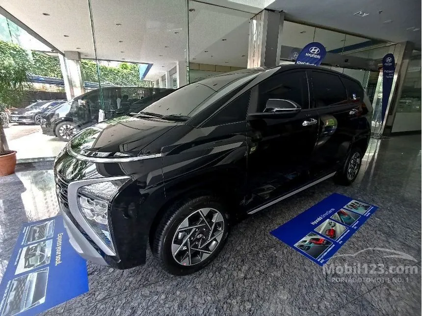 Jual Mobil Hyundai Stargazer 2024 Prime 1.5 di Banten Automatic Wagon Hitam Rp 320.900.000