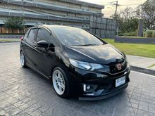 2016 Honda Jazz 1.5 (ปี 14-18) SV i-VTEC Hatchback AT