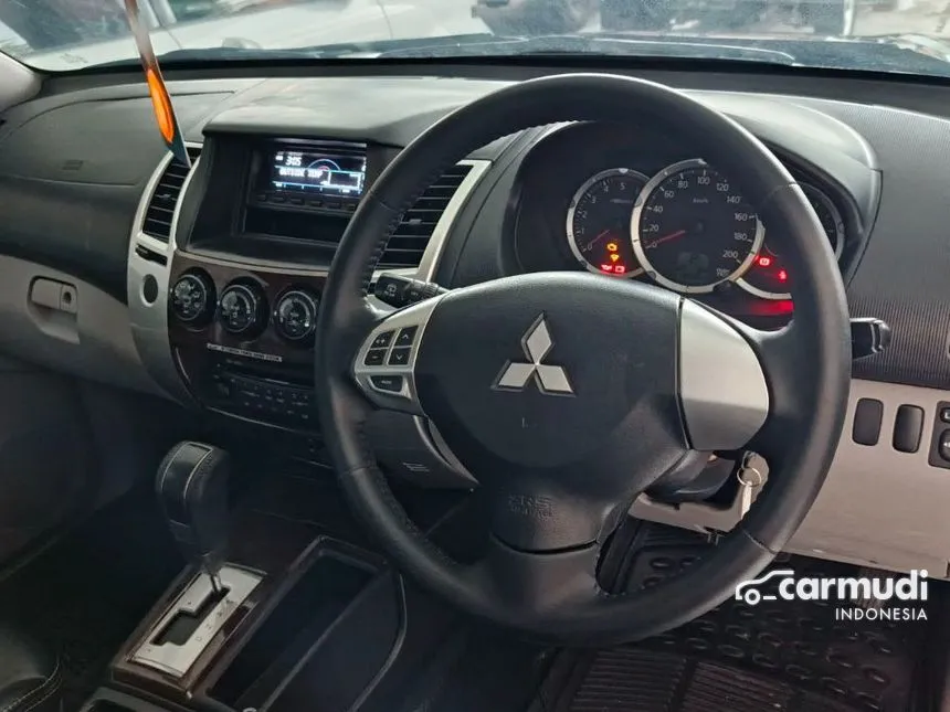 2011 Mitsubishi Pajero Sport Dakar 4x2 SUV