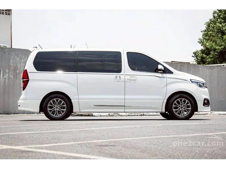 2021 Hyundai H-1 Impressive Van