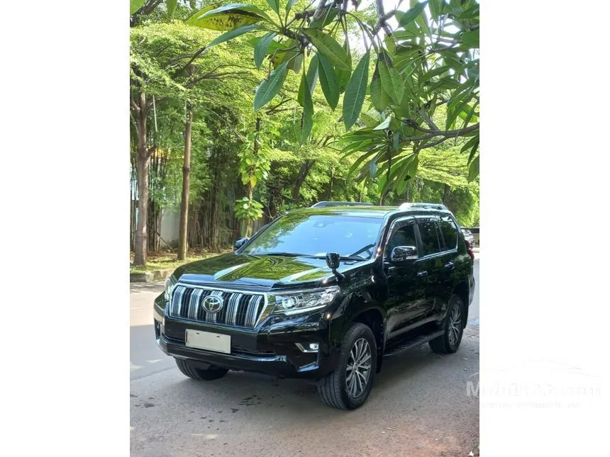 2019 Toyota Land Cruiser Prado TX L SUV