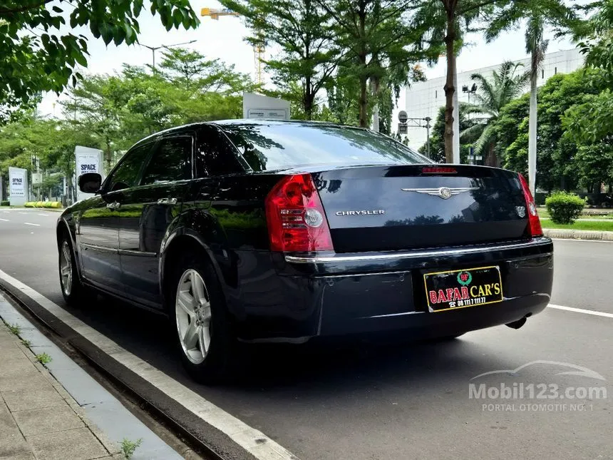 2010 Chrysler 300C Sedan