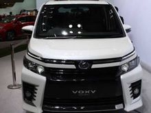 Dp 90jt angs : 9jt Toyota Voxy 2,0 2020 Promo Awal Tahun 🥳