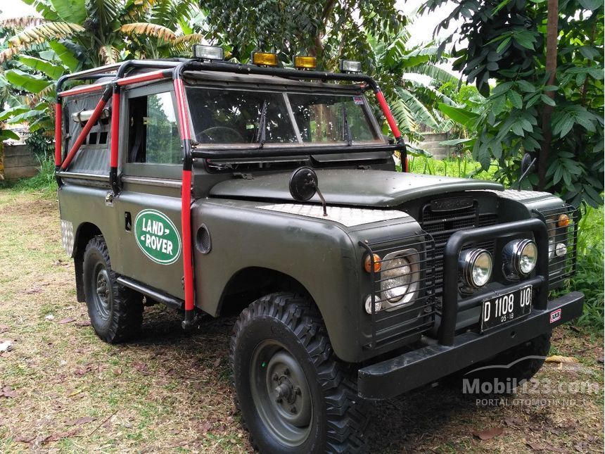 Jual Mobil Land Rover Defender 1977 2.5 Manual 2.5 di Jawa 