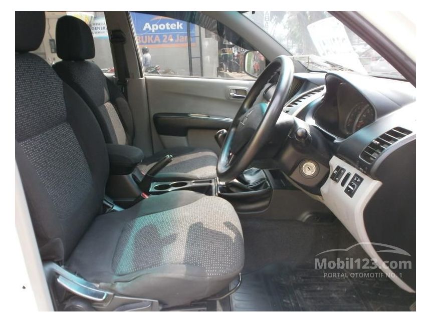 2011 Mitsubishi Strada Triton GLS Dual Cab Pick-up