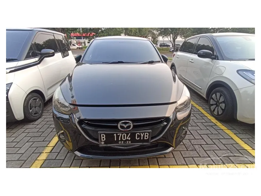 Jual Mobil Mazda 2 2015 R 1.5 di Banten Automatic Hatchback Hitam Rp 158.000.000