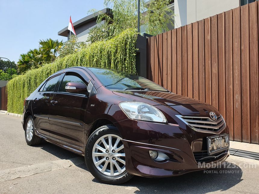 Jual Mobil Toyota Vios 2010 TRD 1.5 di Jawa Barat Automatic Sedan Marun