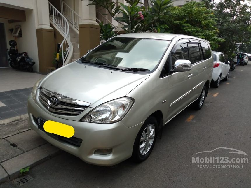 Jual Mobil  Toyota Kijang Innova  2011  G  Luxury  2 0 di DKI 