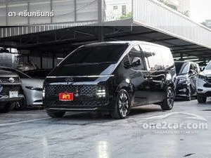 2023 Hyundai Staria 2.2 Premium with sunroof Van