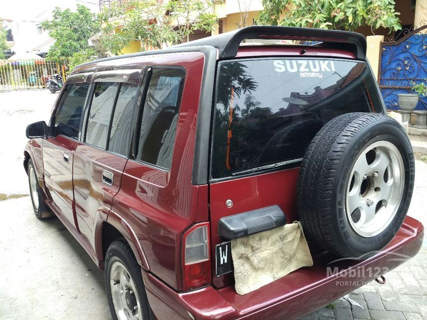 Jual Mobil Suzuki Escudo 2000 JLX 1.6 di Jawa Timur Manual 