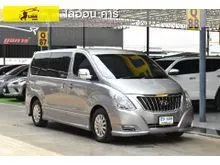2017 Hyundai H-1 2.5 (ปี 08-17) Deluxe Van