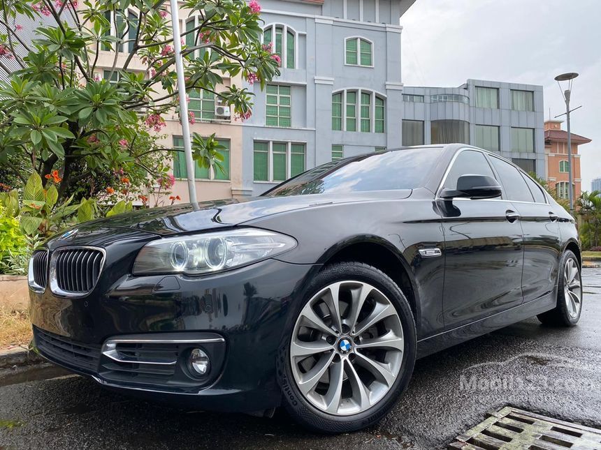  Jual  Mobil BMW  520i  2022 Luxury 2 0 di DKI Jakarta 