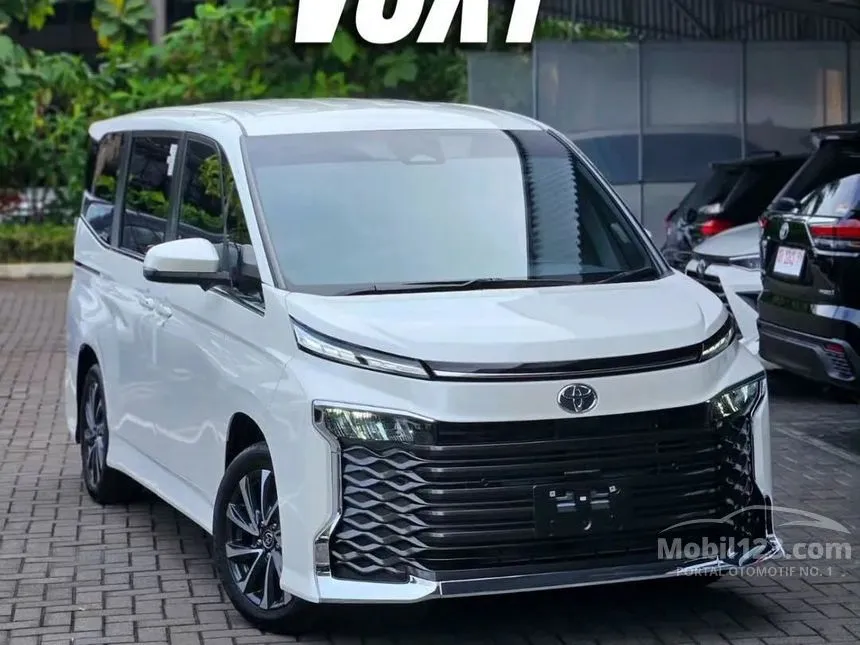 2025 Toyota Voxy (Non Premium Color) MPV