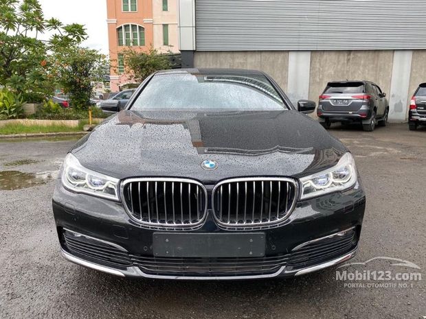 730Li BMW  Murah  186 mobil  bekas dijual  Mobil123