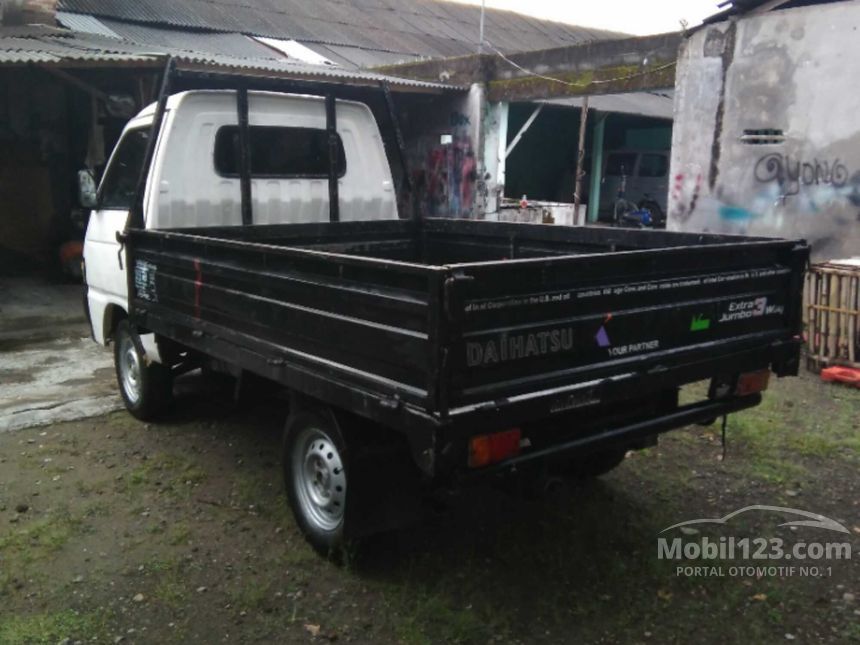 Jual Mobil  Daihatsu  Zebra  1991 1 3 di Jawa Timur  Manual 