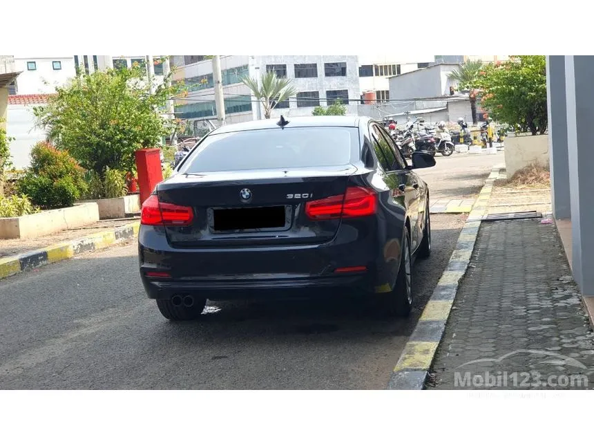 2016 BMW 320i Sport Sedan
