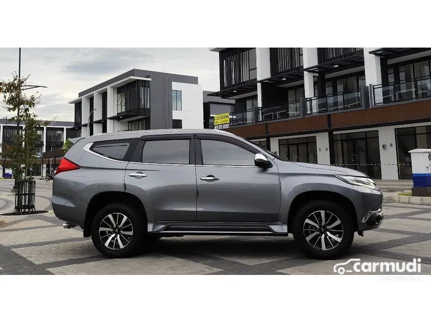 2017 Mitsubishi Pajero Sport Dakar 4X2 SUV