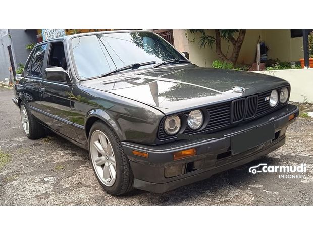 Beli BMW 318i E30 1.8 Sedan Mobil Baru & Bekas, Kisaran Harga - Dari 1 ...