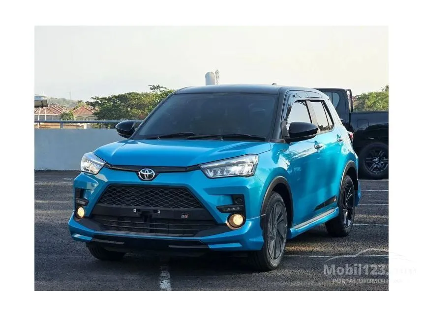 Jual Mobil Toyota Raize 2023 GR Sport 1.0 di Kalimantan Barat Automatic Wagon Biru Rp 224.500.000