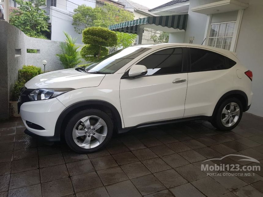 Jual Mobil Honda HR-V 2018 E 1.5 di Banten Automatic SUV Putih Rp 248