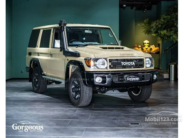 2022 Toyota LandCruiser 70 Series Price And Specs: 70th Anniversary ...