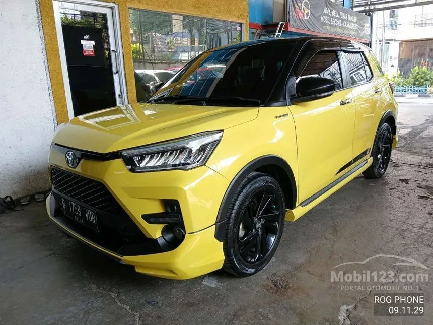 Jual Mobil Toyota Raize 2021 GR Sport TSS (2 Tone) 1.0 di DKI Jakarta Automatic SUV Kuning Rp 202.000.000