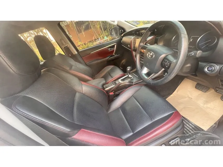 2022 Toyota FORTUNER Commander SUV