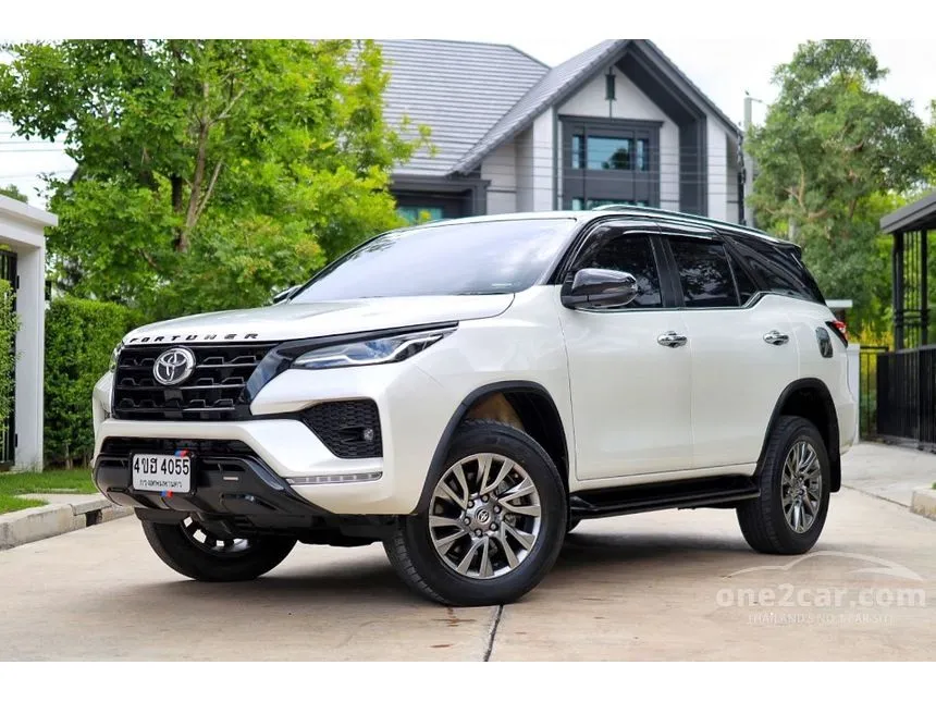 2021 Toyota FORTUNER V SUV