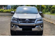 2018 Toyota Fortuner 2.7 SRZ SUV 4X2 AT Silver Metalik - LOW KM ONLY 28RIBUAN - MULUS NO MINUS - READY TO USE - KREDIT EASY NO RIBET