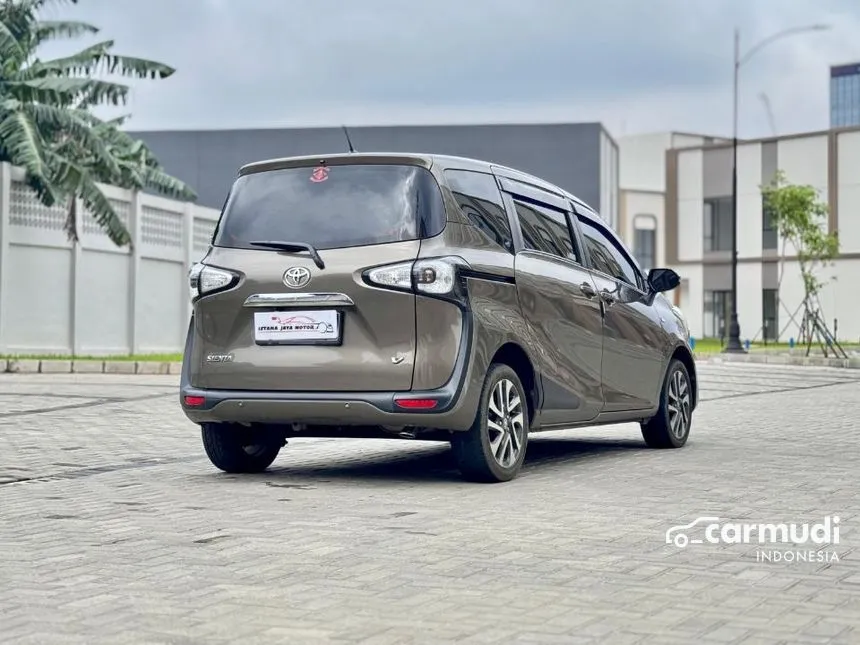 2017 Toyota Sienta V MPV
