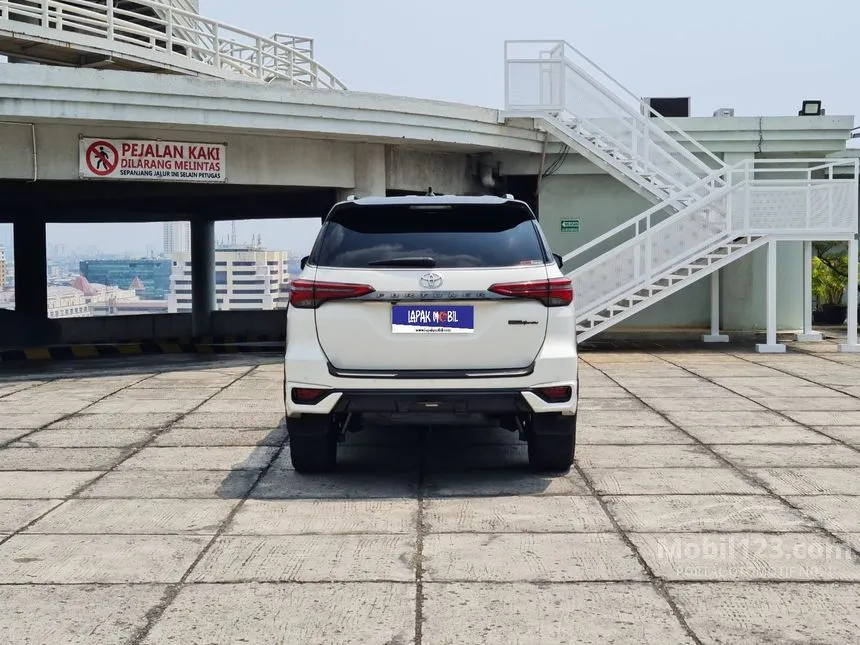 2021 Toyota Fortuner VRZ TRD 4X2 SUV
