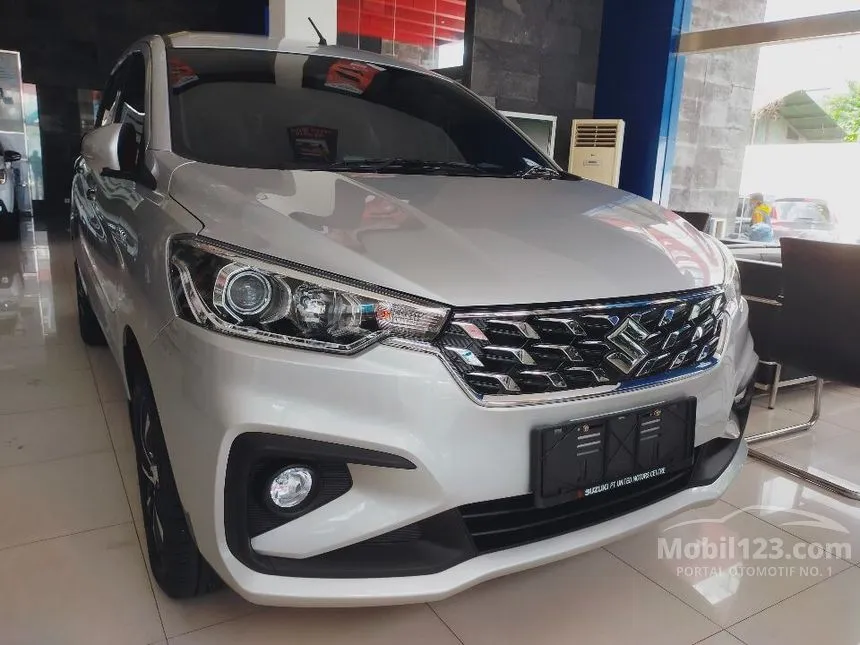 Jual Mobil Suzuki Ertiga 2024 GX Hybrid 1.5 di Jawa Timur Automatic MPV Silver Rp 199.000.000