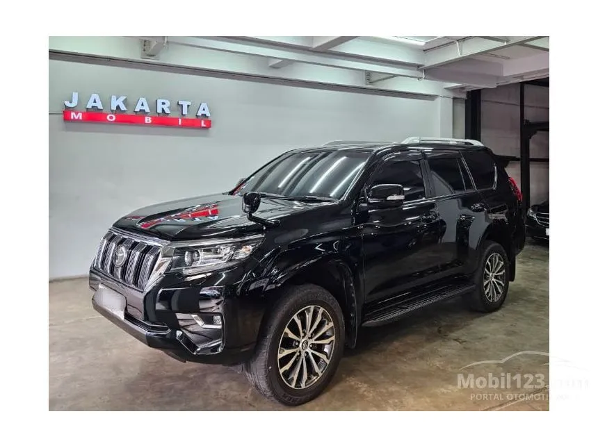 2019 Toyota Land Cruiser Prado TX SUV